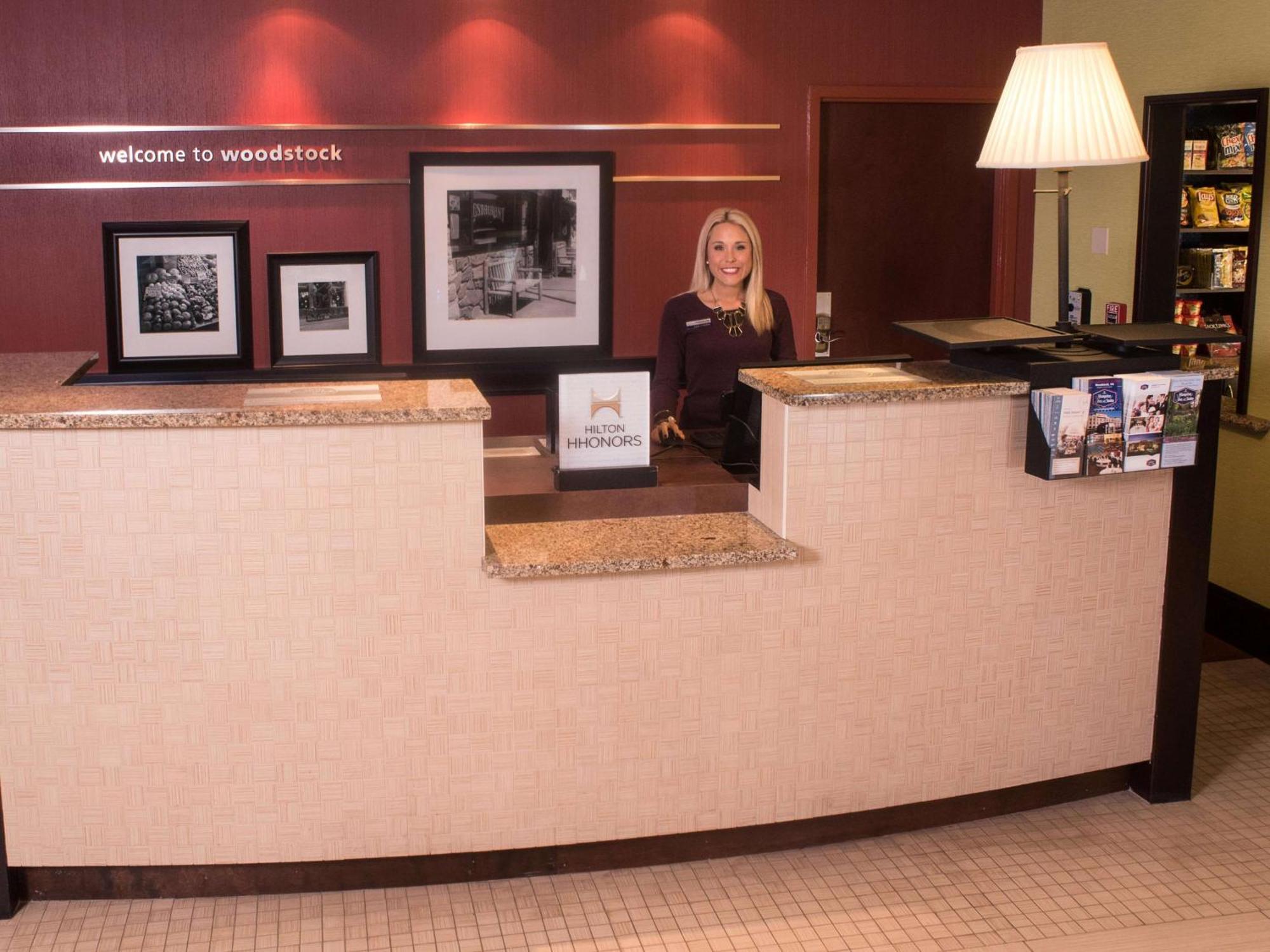 Hampton Inn And Suites Woodstock, Virginia Dış mekan fotoğraf